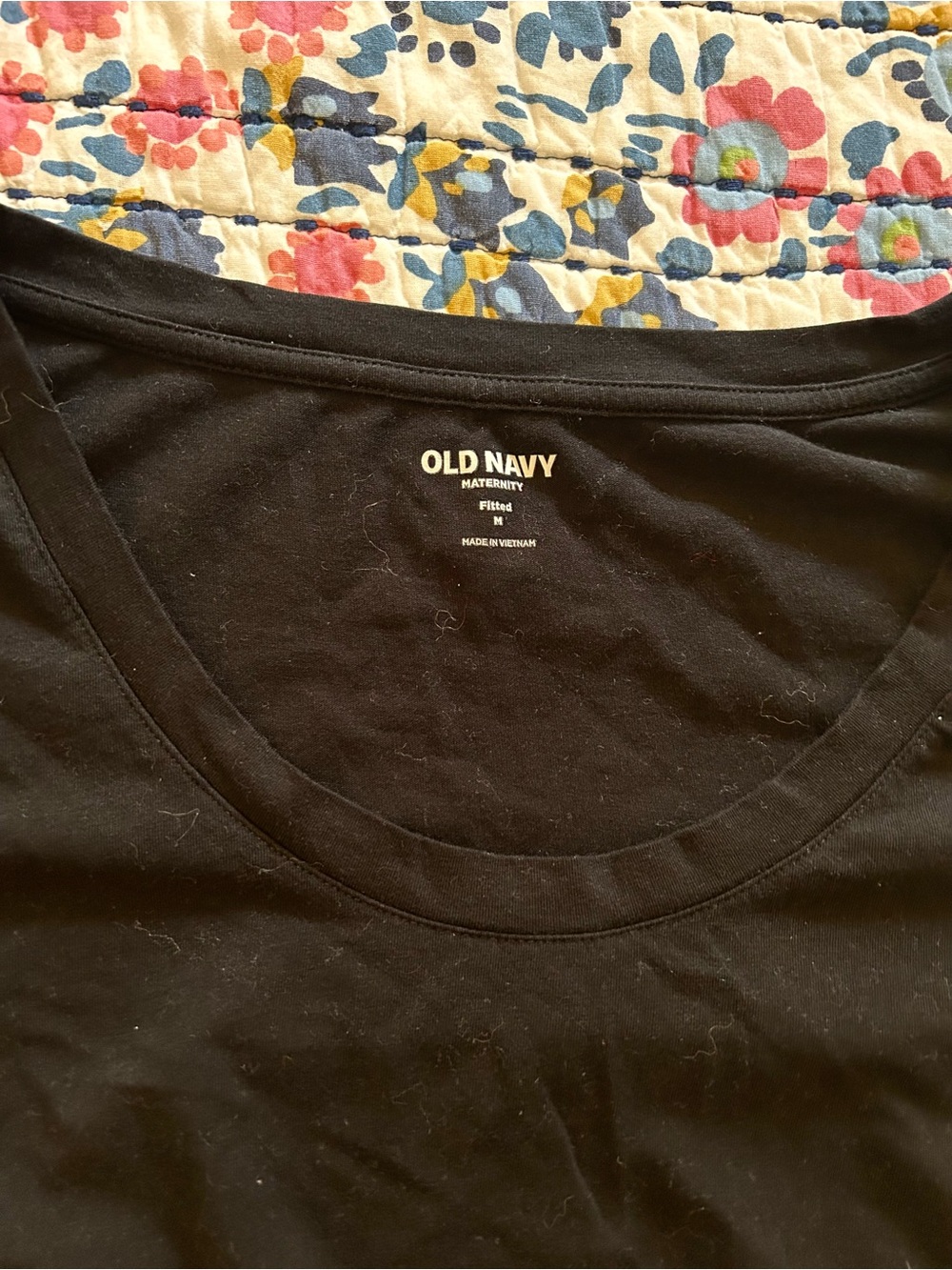 Old Navy Black Maternity Crew Neck SS T Shirt Sz M - Picture 7 of 9